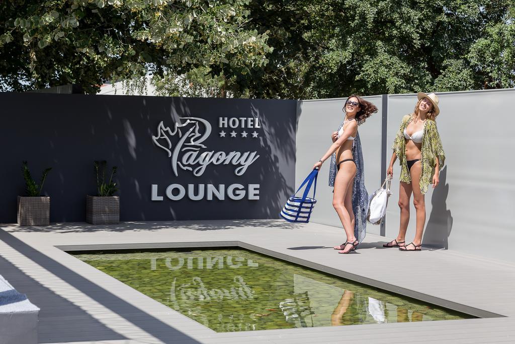 Hotel Pagony Wellness Nyiregyhaza Exterior photo