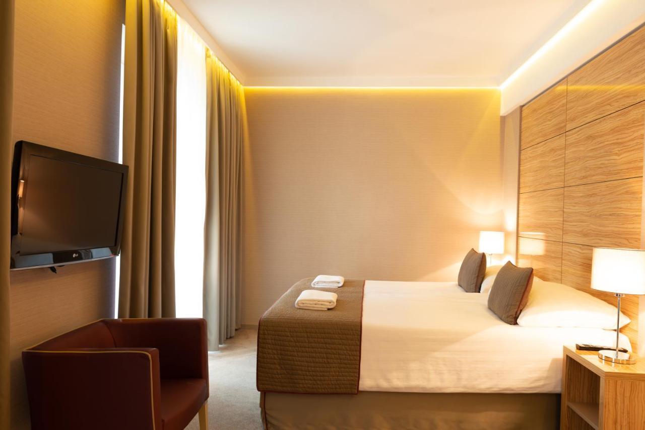 Hotel Pagony Wellness Nyiregyhaza Exterior photo