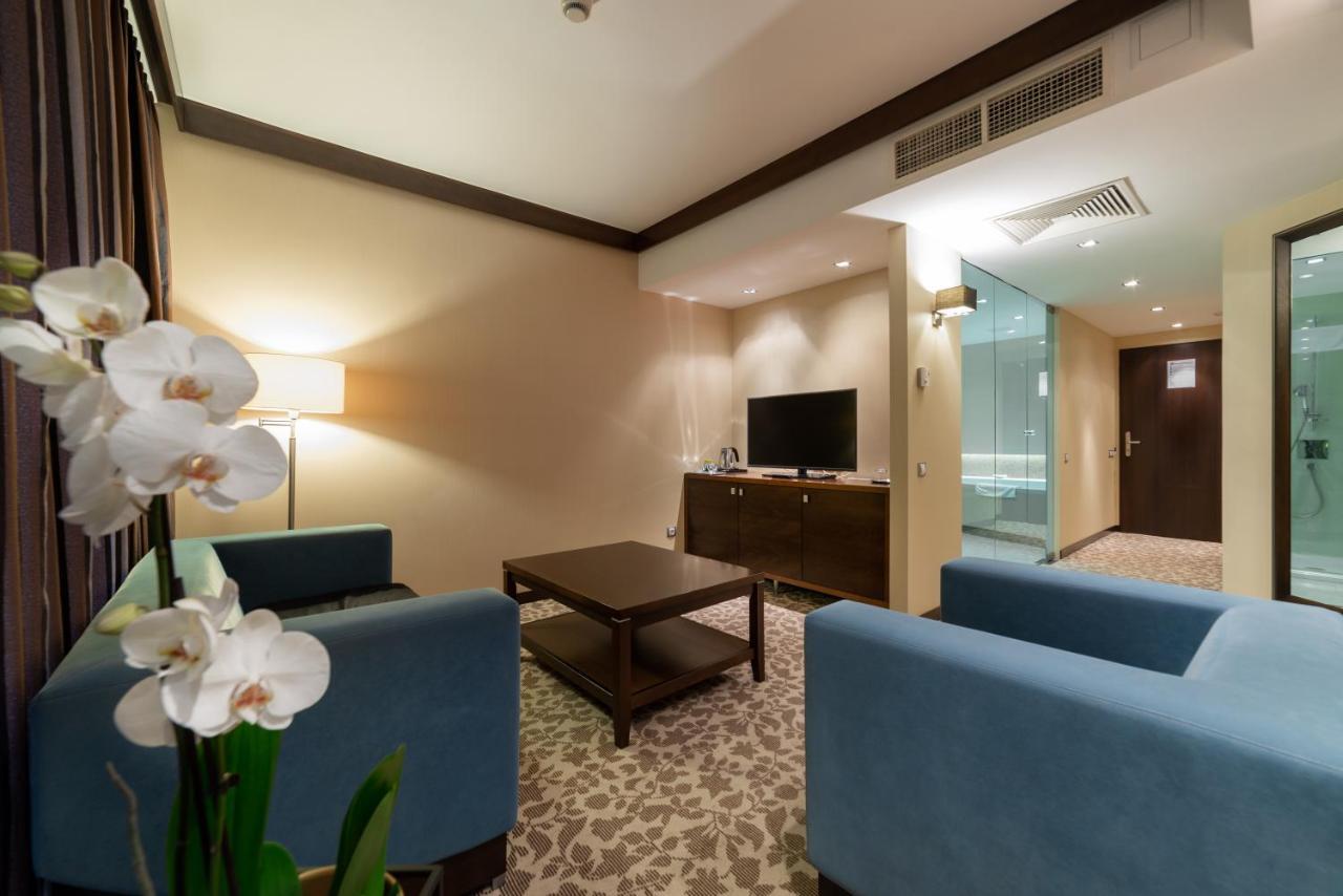 Hotel Pagony Wellness Nyiregyhaza Exterior photo